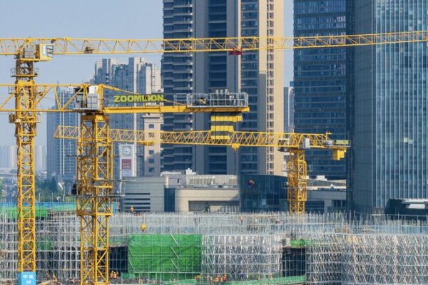 China Abolishes Mortgage Floor Rates and Lowers Down Payment Ratios to Stimulate Housing Market China Abolishes Mortgage Floor Rates and Lowers Down Payment Ratios to Stimulate Housing Market