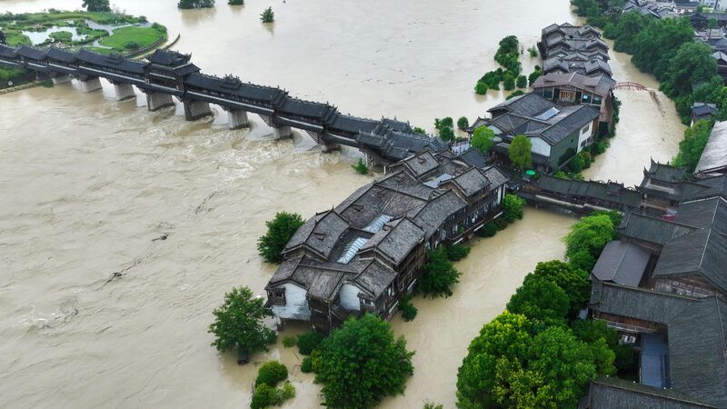China_Activates_Flood_Emergency_Response_Amid_Heavy_Rains_in_Chongqing - Khabar Asia China_Activates_Flood_Emergency_Response_Amid_Heavy_Rains_in_Chongqing