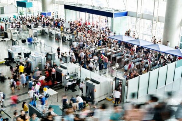 China_Anticipates_Record_9_Billion_Trips_During_2025_Spring_Festival_Travel_Rush video poster