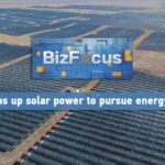 China_Builds_400_Kilometer_Solar__Great_Wall__in_Northwest_Desert