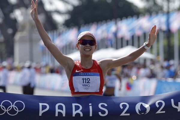 China Claims Two Golds on Day 6 of Paris Olympics; Biles, Ledecky Shine China_Claims_Two_Golds_on_Day_6_of_Paris_Olympics__Biles__Ledecky_Shine