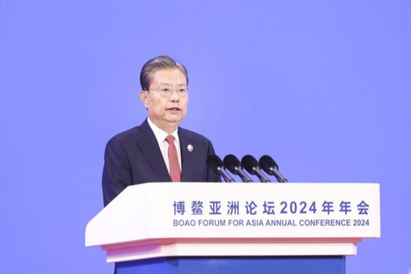 China Deepens Reforms and Opening Up, Invites Global Investors at Boao Forum