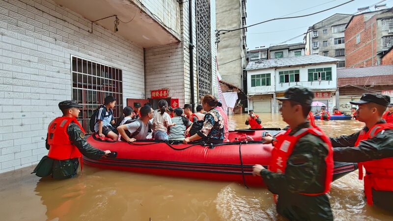 China Dispatches Emergency Teams to Flood-Stricken Hunan Province
