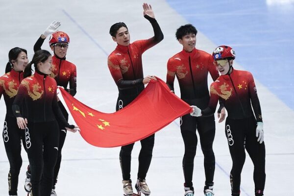 China_Dominates_2024_World_Short_Track_Championships_with_Four_Golds - Khabar Asia China Dominates 2024 World Short Track Championships with Four Golds