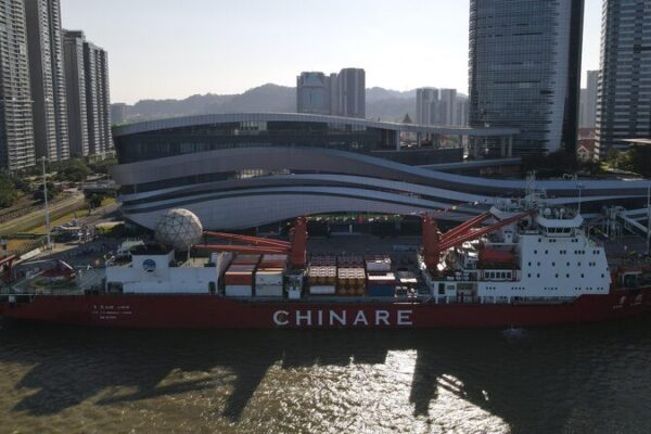 China_Embarks_on_41st_Antarctic_Expedition_to_Study_Climate_Impact