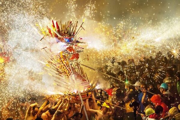 China Illuminated: Lantern Festival Lights Up the Nation China Illuminated: Lantern Festival Lights Up the Nation