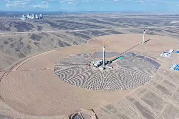 China Innovates with Dual-Tower Solar Thermal Plant for Enhanced Efficiency China_Innovates_with_Dual_Tower_Solar_Thermal_Plant_for_Enhanced_Efficiency
