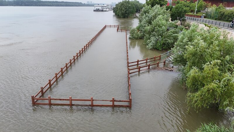 China Intensifies Flood Control Efforts as Rivers Exceed Warning Levels