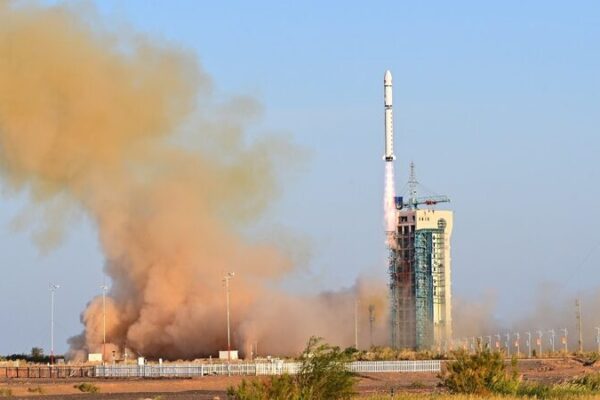 China_Launches_Shijian_19__Its_First_Reusable_Returnable_Test_Satellite