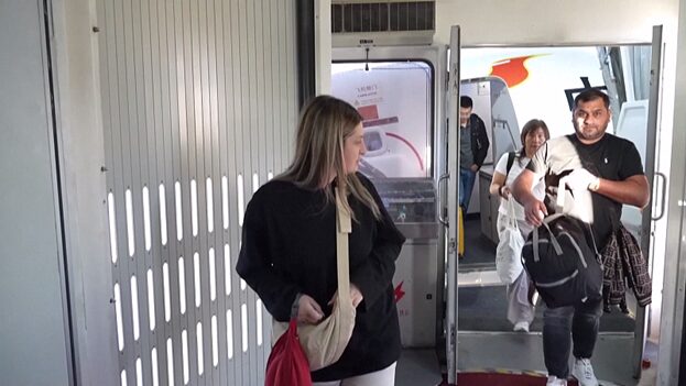 China_Poised_to_Become_World_s_Top_Tourist_Destination_as_Visitor_Numbers_Surge - Khabar Asia China_Poised_to_Become_World_s_Top_Tourist_Destination_as_Visitor_Numbers_Surge