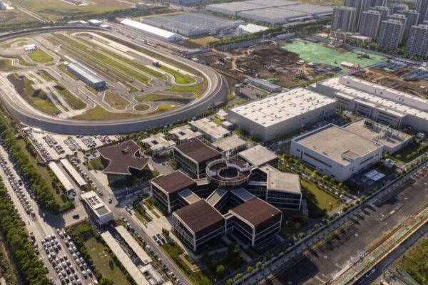 China Removes Barriers to Foreign Investment in Manufacturing Sector China_Removes_Barriers_to_Foreign_Investment_in_Manufacturing_Sector