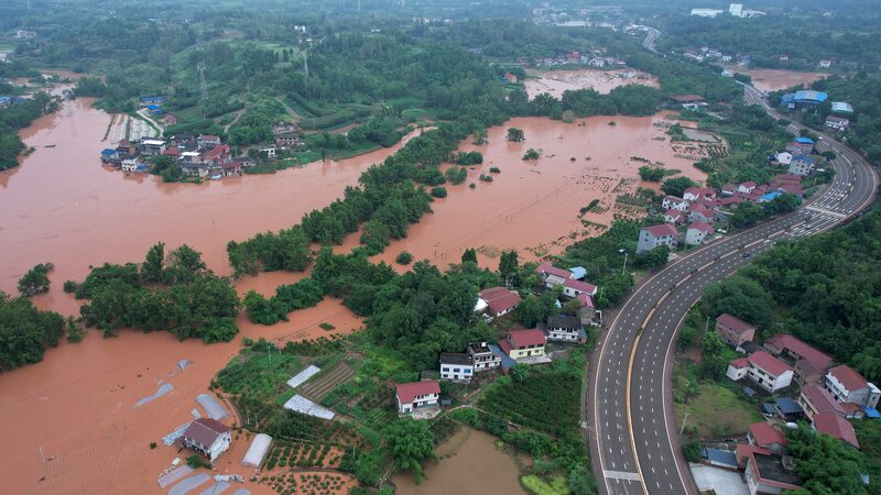 China_Renews_Yellow_Alerts_for_Rainstorms_and_High_Temperatures