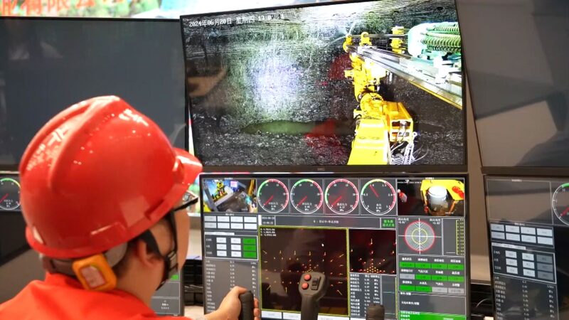 China_Unveils_First_Intelligent_Rock-Drilling_Robot_Revolutionizing_Mining_Industry - Khabar Asia China Unveils First Intelligent Rock-Drilling Robot, Revolutionizing Mining Industry