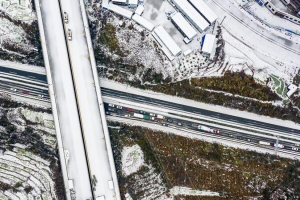 China Upgrades Emergency Response Amid Severe Cold in Hunan China Upgrades Emergency Response Amid Severe Cold in Hunan