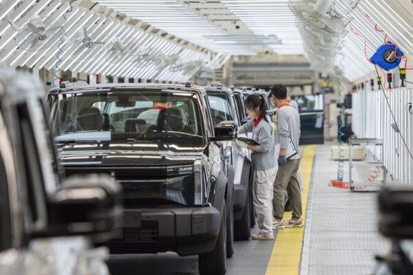 China Urges EU to Halt Anti-Subsidy Investigation into Electric Vehicles China Urges EU to Halt Anti-Subsidy Investigation into Electric Vehicles