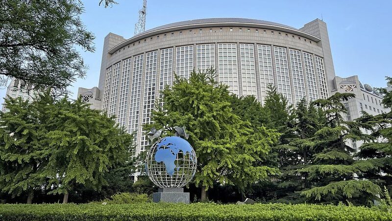 China_Urges_EU_to_Reconsider_Proposed_Tariffs_on_Electric_Vehicles - Khabar Asia China Urges EU to Reconsider Proposed Tariffs on Electric Vehicles