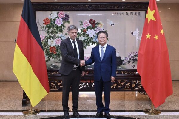 China and Germany Strengthen Green Cooperation at First High-Level Climate Dialogue video poster