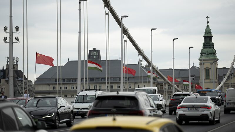 China and Hungary Commit to Strengthening Bilateral Relations