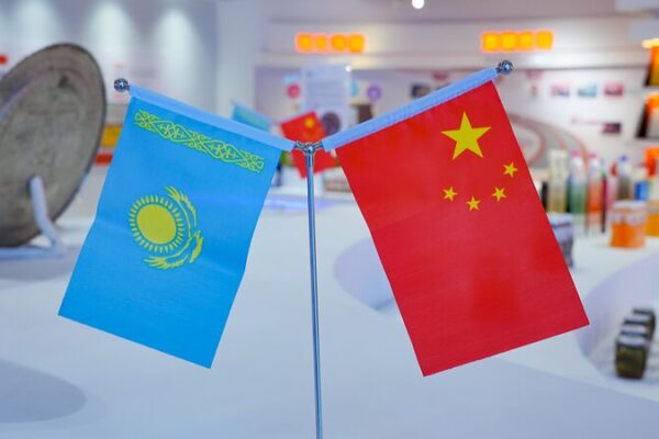 China and Kazakhstan Forge Stronger Ties in ‘Golden Period’ of Cooperation China and Kazakhstan Forge Stronger Ties in 'Golden Period' of Cooperation