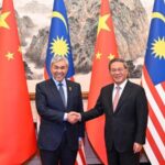 China_and_Malaysia_Pledge_Stronger_Multilateral_Ties_for_East_Asias_Prosperity - Khabar Asia China and Malaysia Pledge Stronger Multilateral Ties for East Asia's Prosperity