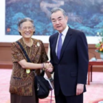 China and Thailand Strengthen Ties as FM Wang Yi Meets Princess Sirindhorn in Beijing