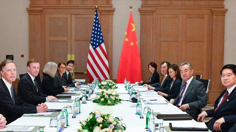 China and U.S. Commit to Continuous Communication to Strengthen Ties