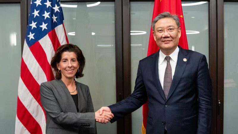 China_and_U_S__Commerce_Chiefs_to_Discuss_EVs_and_Trade_Over_the_Phone