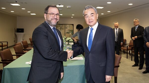 China and Venezuela Vow to Strengthen All-Weather Friendship China_and_Venezuela_Vow_to_Strengthen_All_Weather_Friendship
