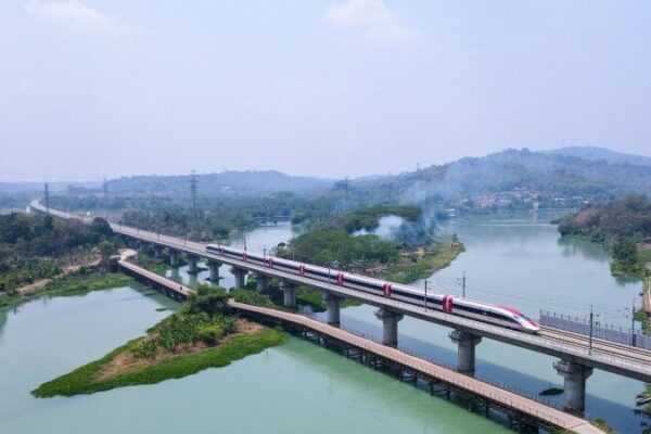 China_s_Belt_and_Road_Initiative__Transforming_Global_Trade_and_Development