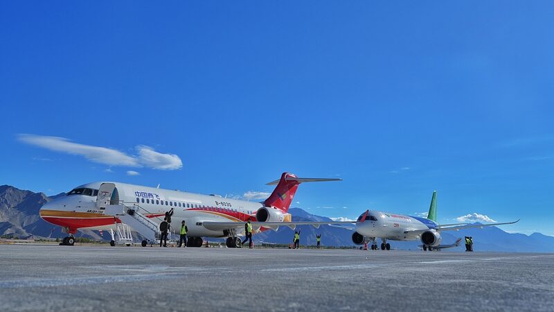 China_s_C919_Jetliner_Makes_Historic_First_Landing_in_Lhasa - Khabar Asia China_s_C919_Jetliner_Makes_Historic_First_Landing_in_Lhasa