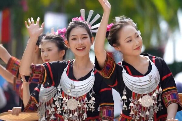 China_s_Cultural_Diversity_Shines_at_National_Ethnic_Games_in_Sanya