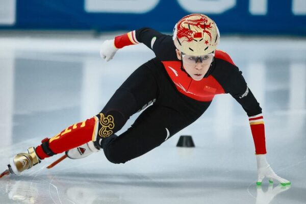 China’s Fan Kexin Makes Triumphant Return at Short Track World Tour in Beijing China_s_Fan_Kexin_Makes_Triumphant_Return_at_Short_Track_World_Tour_in_Beijing video poster