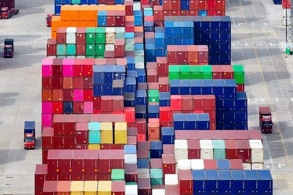 China’s Foreign Trade Surges by 6% in First Eight Months China_s_Foreign_Trade_Surges_by_6__in_First_Eight_Months