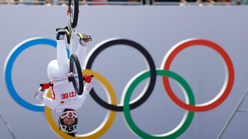 China_s_Gold_Rush_on_Day_5_of_Paris_Olympics__Dominance_in_Diving_and_BMX - Khabar Asia China_s_Gold_Rush_on_Day_5_of_Paris_Olympics__Dominance_in_Diving_and_BMX