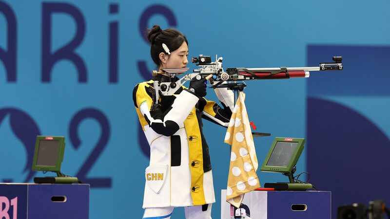 China_s_Huang_Yuting_Wins_Silver_in_Thrilling_10m_Air_Rifle_Final_at_Paris_Olympics - Khabar Asia China_s_Huang_Yuting_Wins_Silver_in_Thrilling_10m_Air_Rifle_Final_at_Paris_Olympics