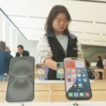 China_s_Industry_Minister_Meets_Apple_CEO_Tim_Cook_to_Discuss_Deeper_Collaboration