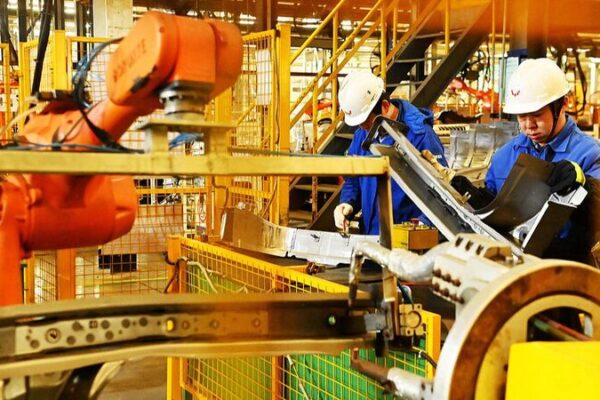 China’s Manufacturing PMI Expands for Third Consecutive Month in December China_s_Manufacturing_PMI_Expands_for_Third_Consecutive_Month_in_December