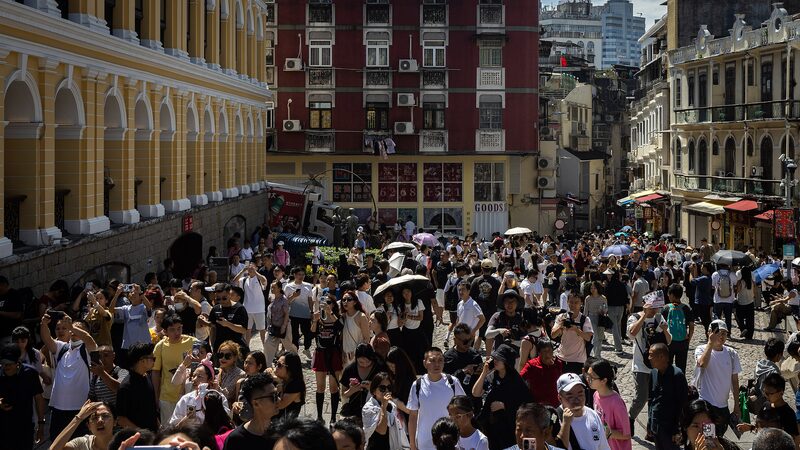 China_s_National_Day_Holiday_Sparks_Record_Travel_Surge - Khabar Asia China_s_National_Day_Holiday_Sparks_Record_Travel_Surge