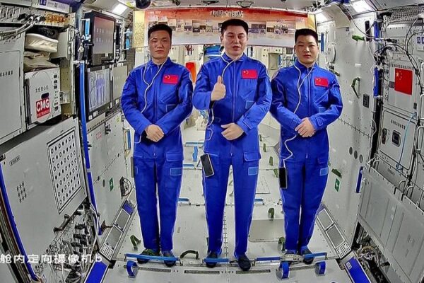 China’s Shenzhou-18 Crew Set to Return to Earth on November 4 China_s_Shenzhou_18_Crew_Set_to_Return_to_Earth_on_November_4