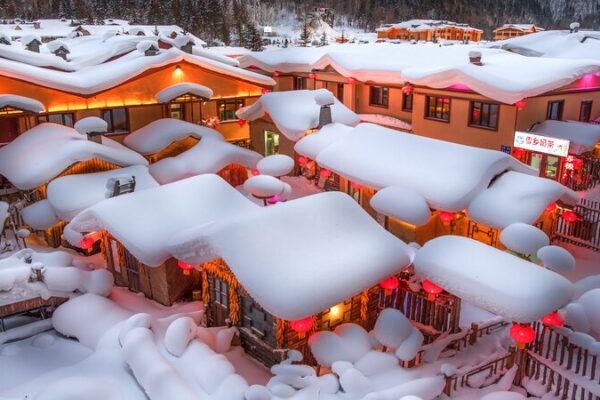 China’s Snow Town Becomes Winter Wonderland for Tourists China_s_Snow_Town_Becomes_Winter_Wonderland_for_Tourists