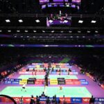 China's Badminton Teams Advance as Group Leaders in Thomas & Uber Cup