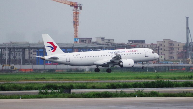 Chinas_C919_Aircraft_Expands_Operations_with_New_Shanghai-Guangzhou_Route - Khabar Asia China's C919 Aircraft Expands Operations with New Shanghai-Guangzhou Route