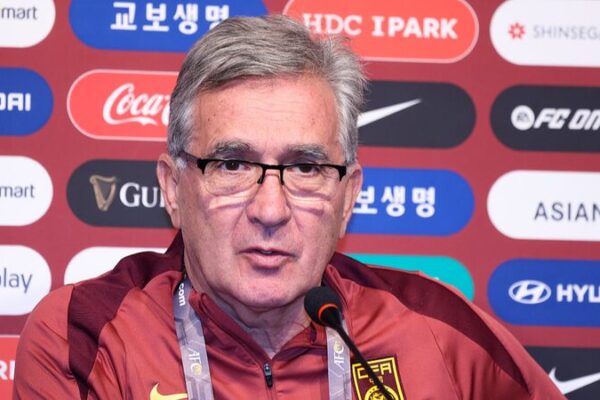 China’s Coach Calls for Unity Ahead of World Cup Qualifier Against South Korea China's Coach Calls for Unity Ahead of World Cup Qualifier Against South Korea