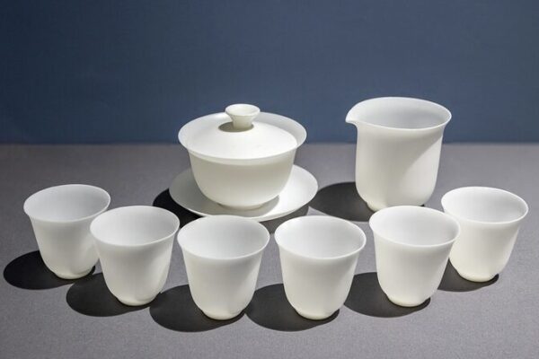 China's Dehua Porcelain Makes Global Debut in 'China White' Exhibition video poster