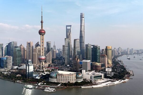 China’s Economy Grows 5.3% in Q1 2024, Exceeding Forecasts China's Economy Grows 5.3% in Q1 2024, Exceeding Forecasts