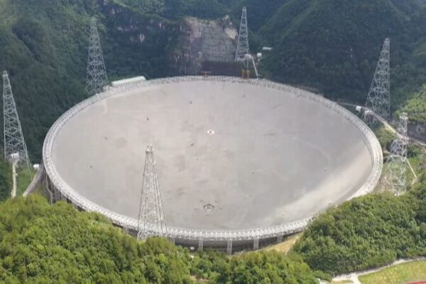 China’s FAST Telescope Discovers Over 900 New Pulsars, Redefining Astronomy China's FAST Telescope Discovers Over 900 New Pulsars, Redefining Astronomy