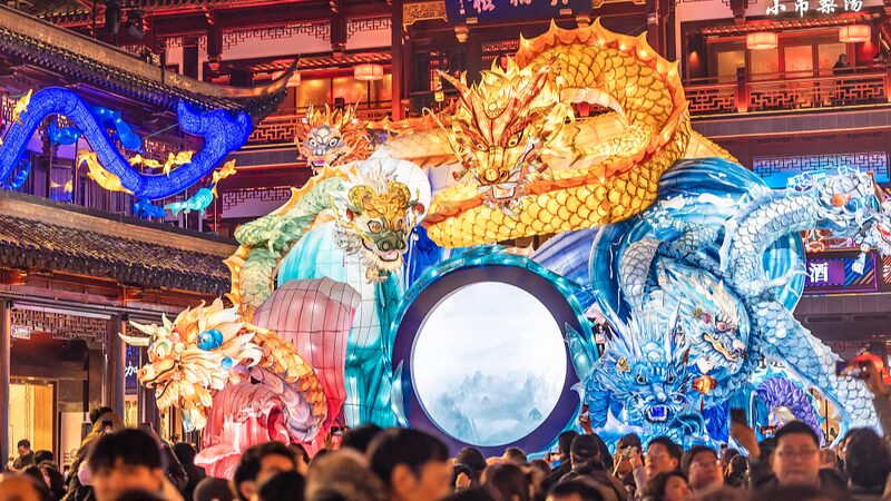 Chinas_Festive_Spending_Booms_as_Lantern_Festival_Approaches - Khabar Asia China's Festive Spending Booms as Lantern Festival Approaches