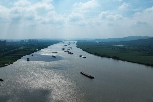 China's Major Rivers and Lakes Show Significant Environmental Improvements video poster