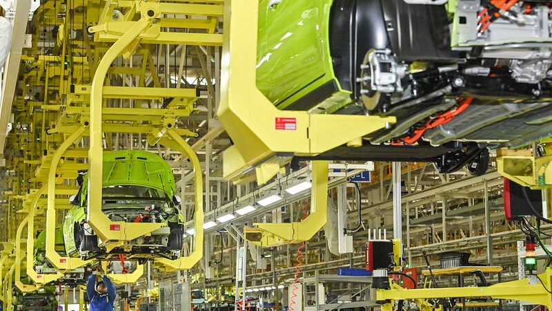 Chinas_Manufacturing_PMI_Dips_in_February_Due_to_Holiday_Factors - Khabar Asia China's Manufacturing PMI Dips in February Due to Holiday Factors
