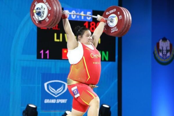 China’s Olympic Champion Li Wenwen Triumphs with Three Golds at IWF World Cup China's Olympic Champion Li Wenwen Triumphs with Three Golds at IWF World Cup